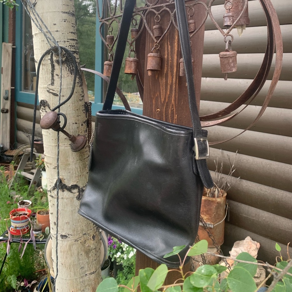 Coach vintage classic black purse bag